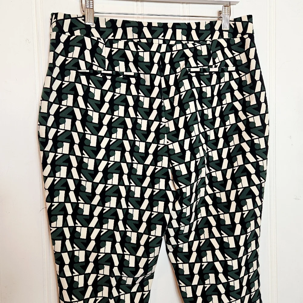 Zara High Waist Black Green Geo Logo Print Cropped Trousers Women’s Large